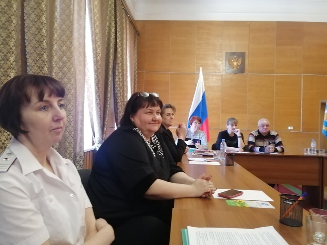 11 апреля директор Центра компетенций Полина Золина приняла участие в круглом столе по мерам поддержки субъектов МСП в Порховском районе